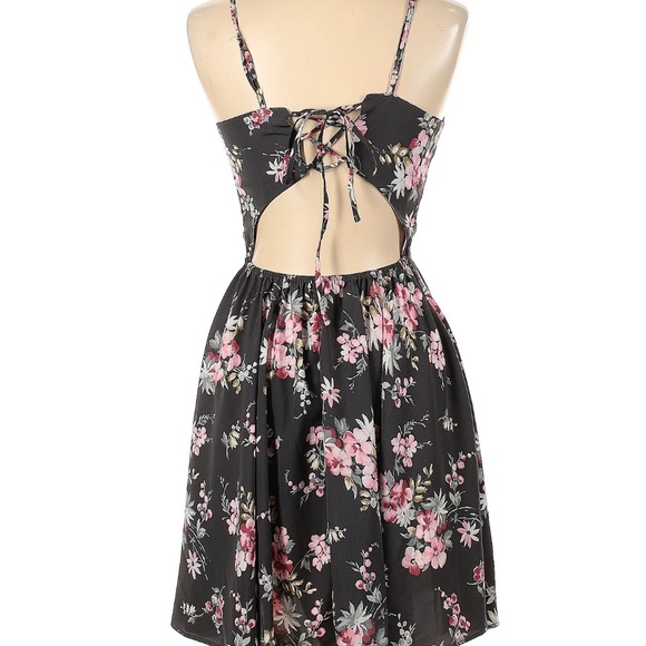 Hollister Lace Up Black Floral Dress - Picture 2 of 8